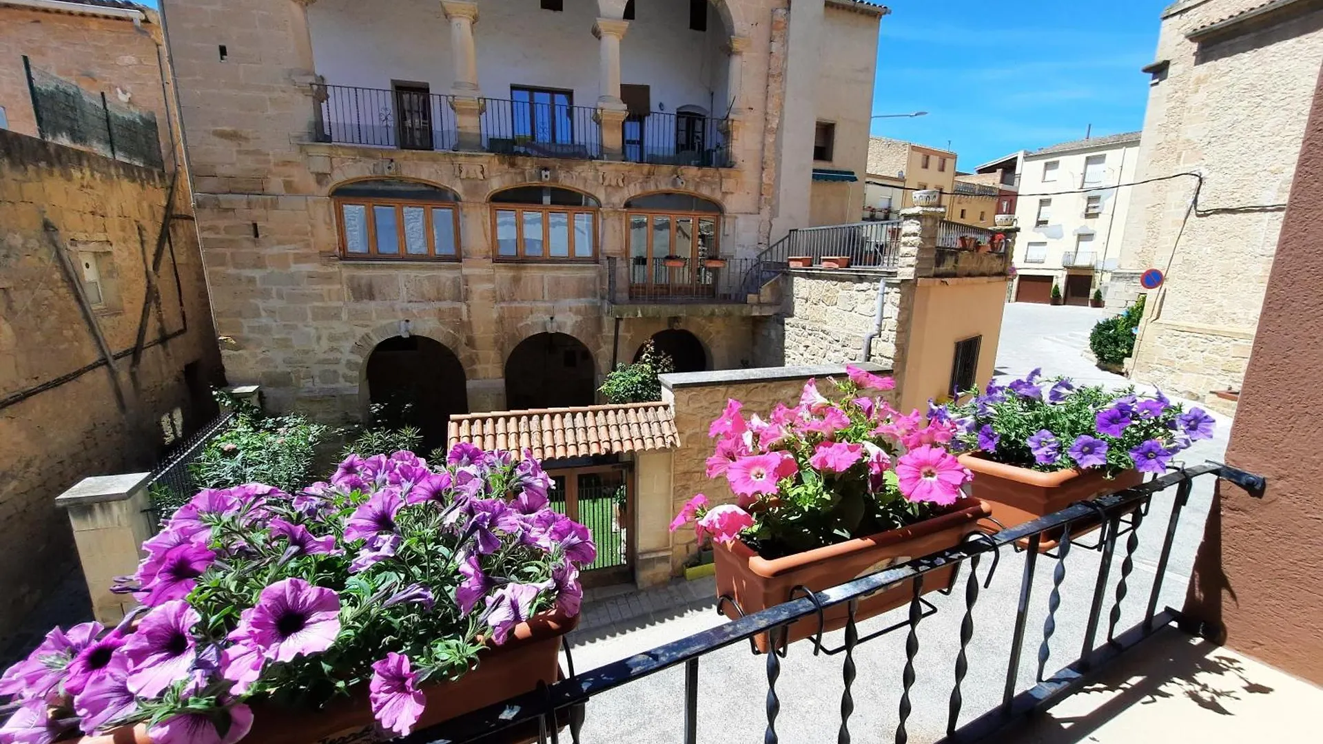 Villa Cal Barbera Cerviá 0*,